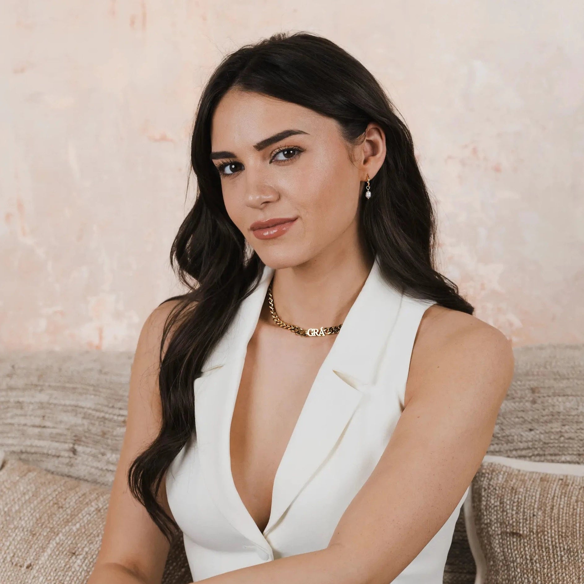 Thick Grá Choker Necklace